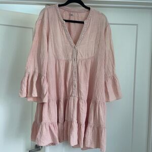 FAHERTY dress. Washed organic cotton with bell sleeves.